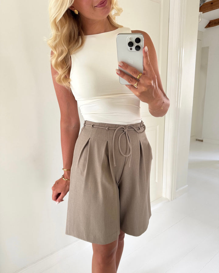 Y.A.S shorts camma hw timber wolf