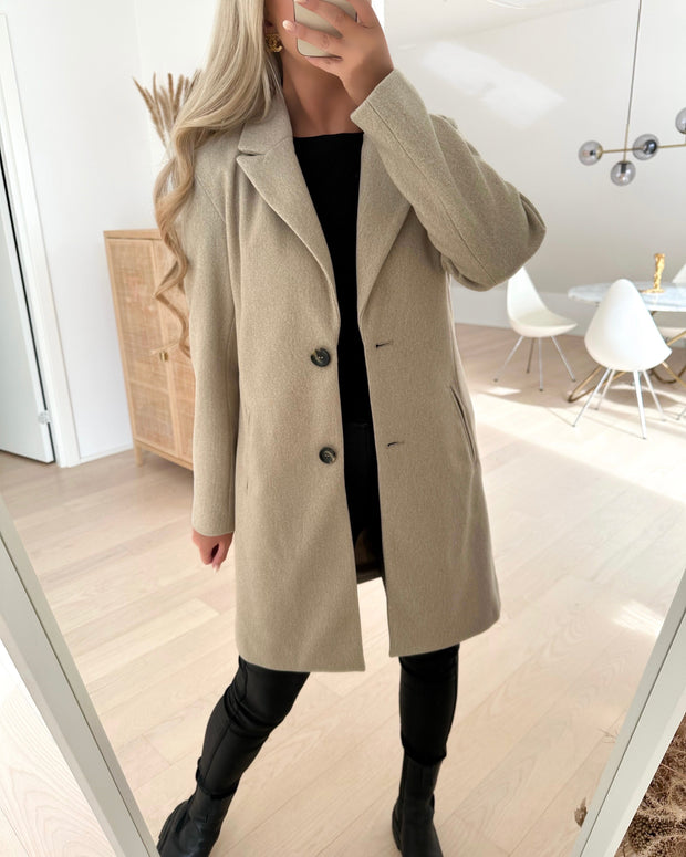 Viola coat nature