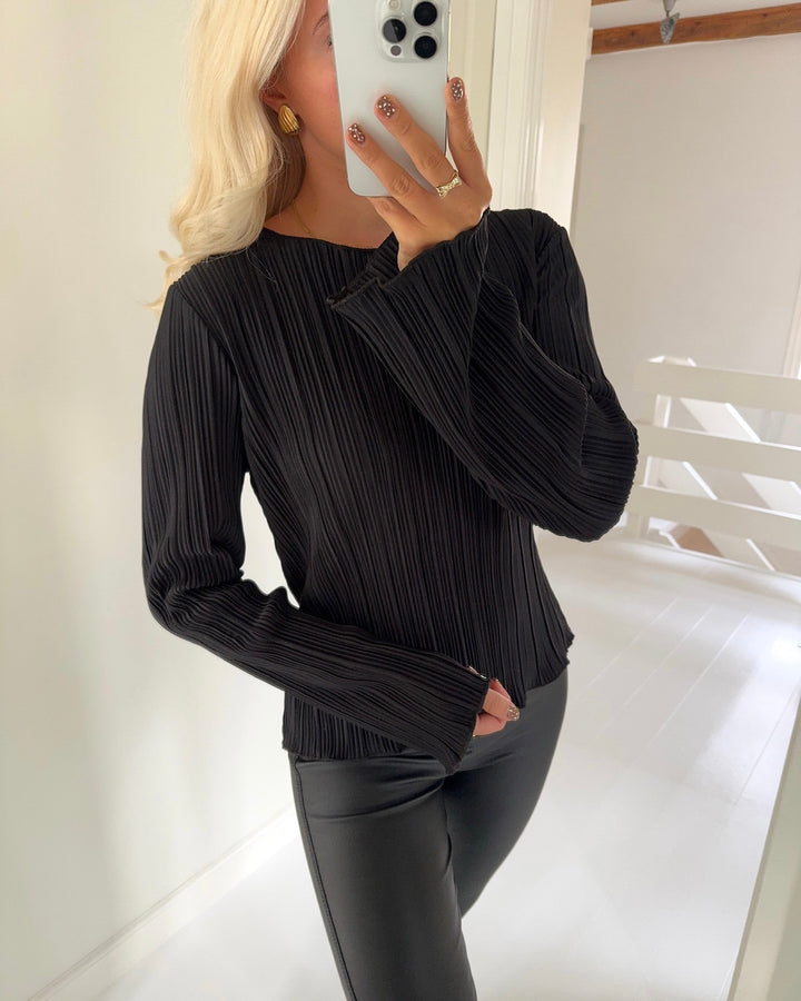 Only bluse pery ls boat neck black