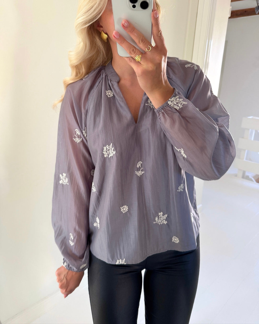 Sister's Point bluse etas-ls grey/cream