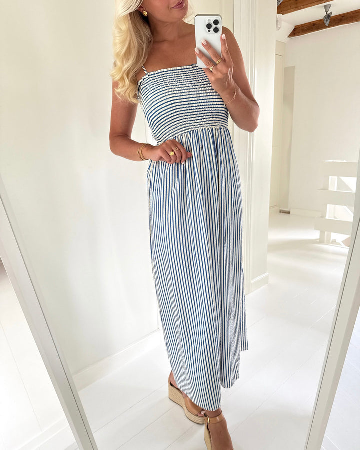 Only kjole bari strap smock strong blue