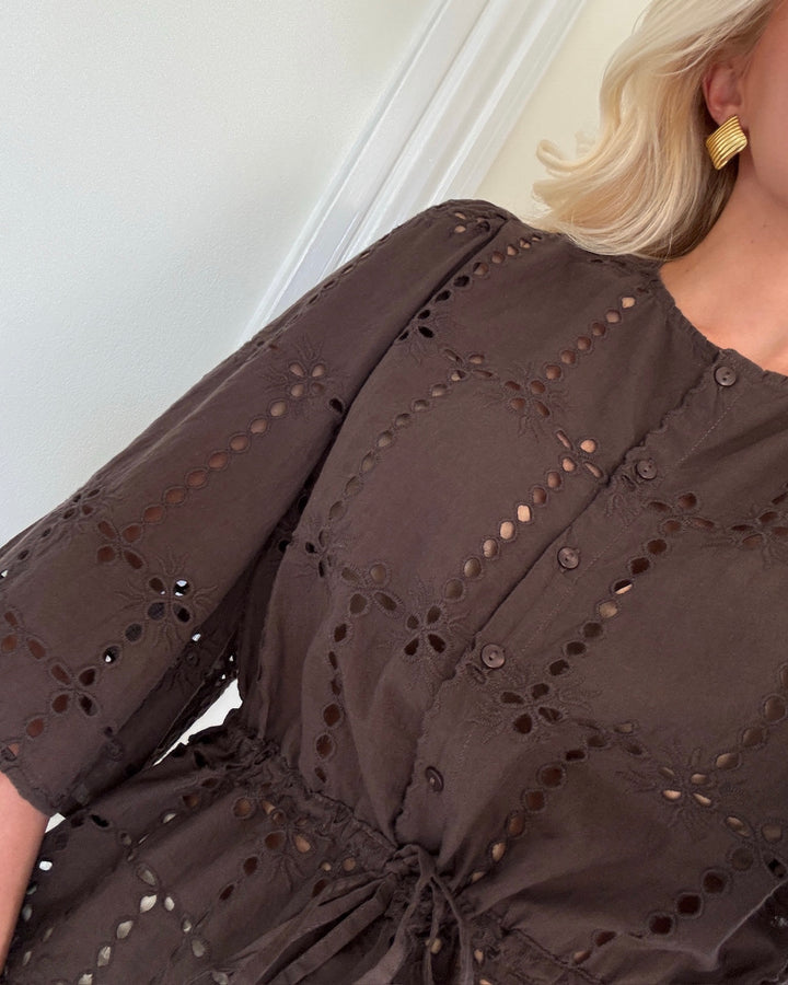 JDY skjorte jojo 3/4 anglaise chocolate brown