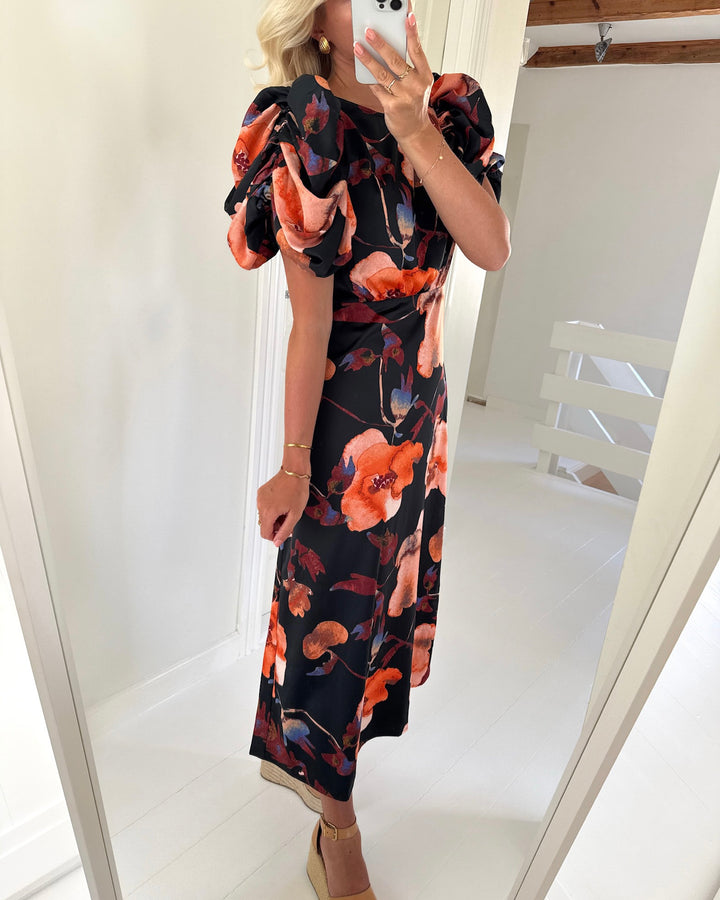 Y.A.S kjole pella 2/4 long black pilana aop - FORUDBESTILLING LEV. UGE 18