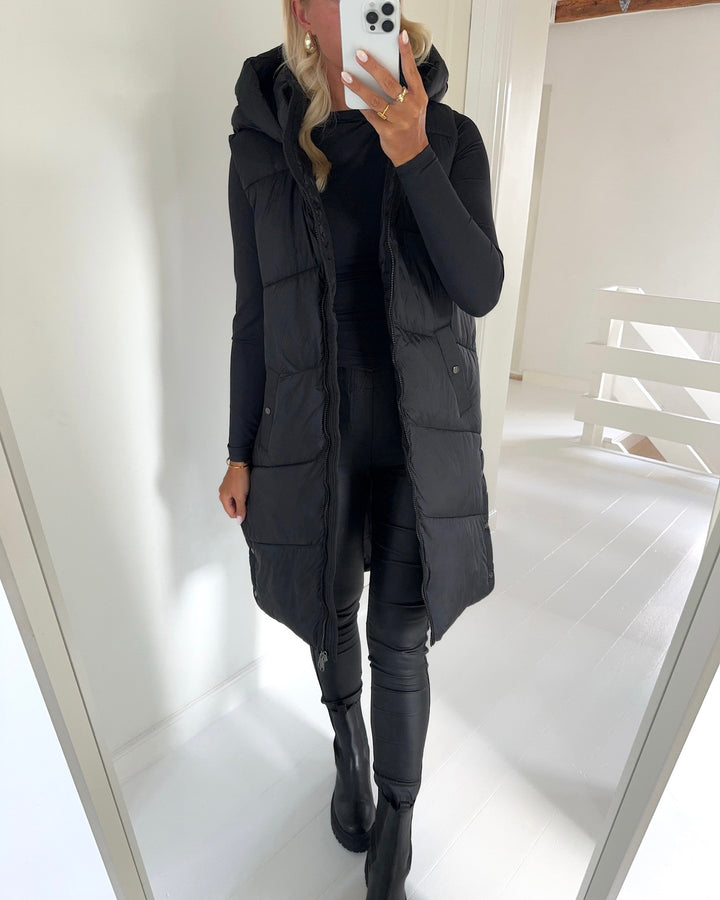 Vero Moda vest uppsala hood black