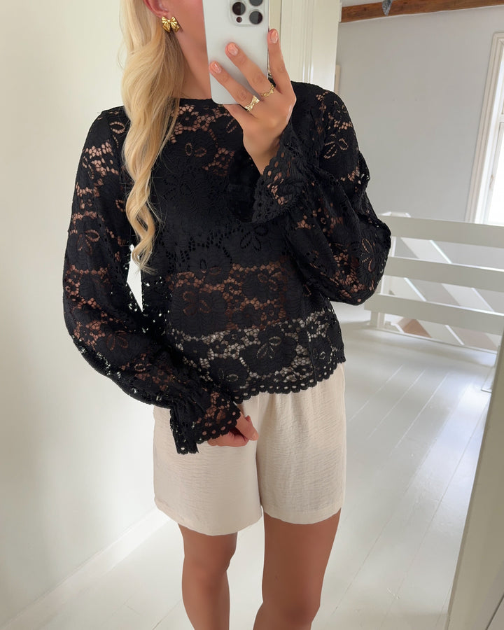 JDY top lacey l/s lace jrs black