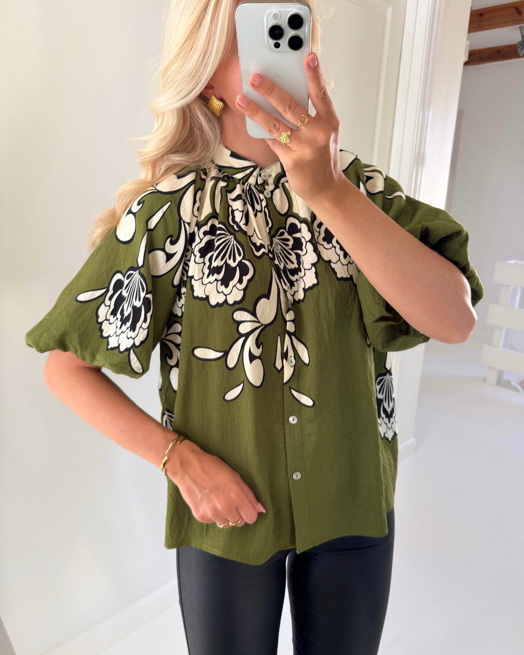 Sister's Point top elice ss2 d. olive flower