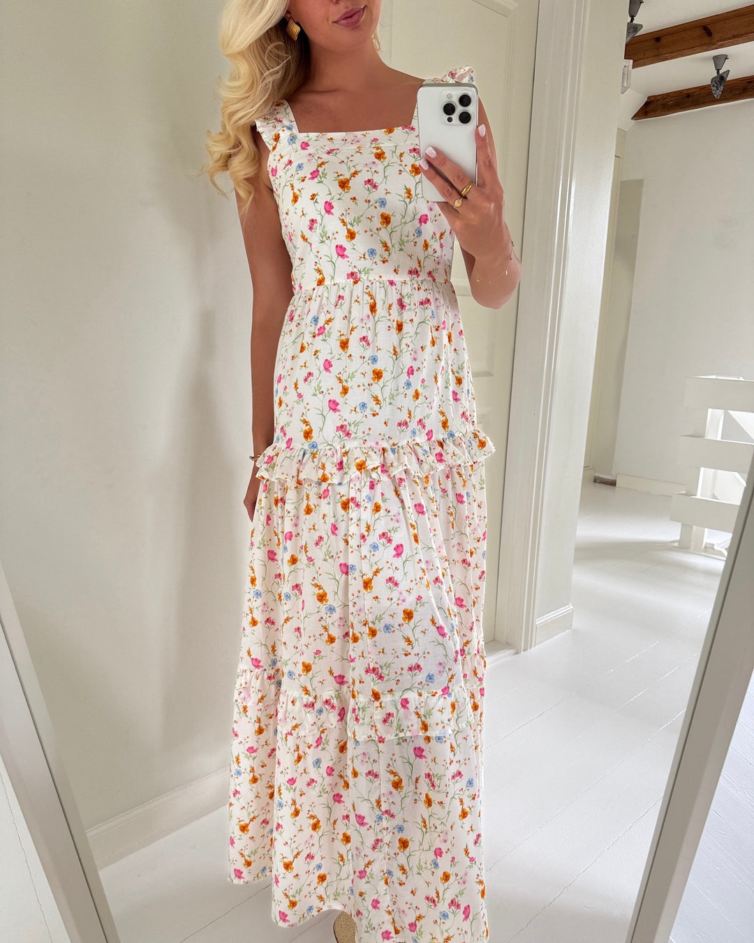 Vero Moda kjole siv ivana sl long snow white/ivana