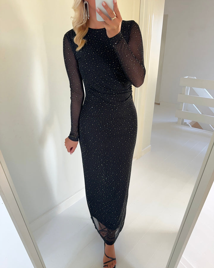 Moves kjole almia black - FORUDBESTILLING LEV. UGE 49