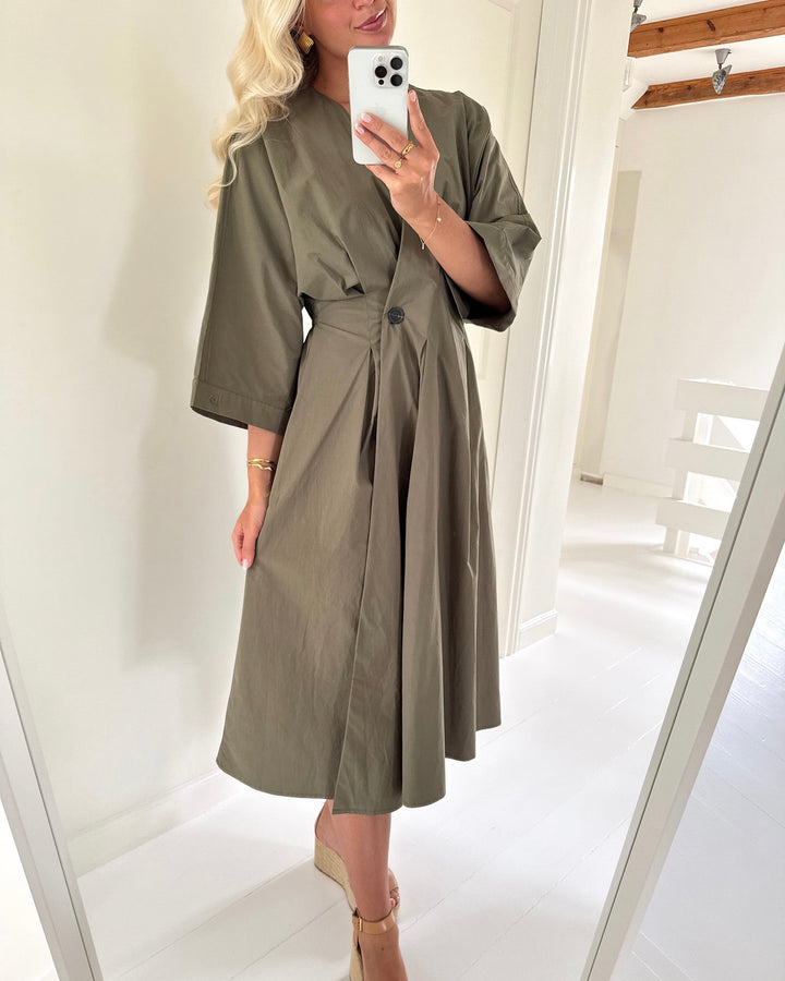 Love&Divine kjole love1602 khaki