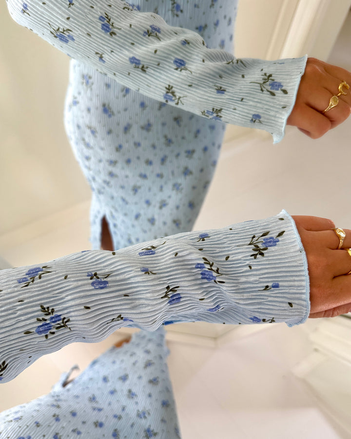 Pieces kjole flora ls midi cashmere blue/blue flowers