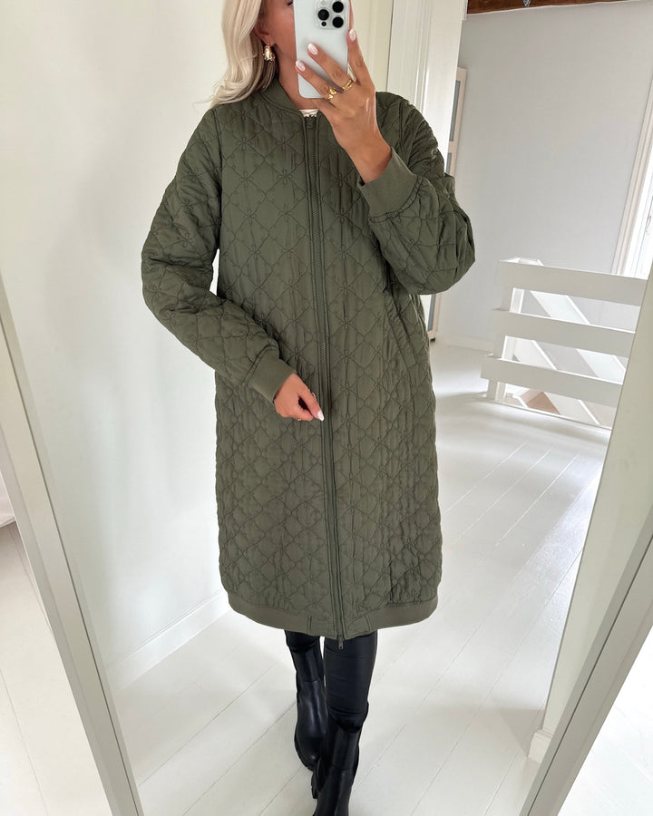 Vero Moda jakke ally ls quilted long olivine