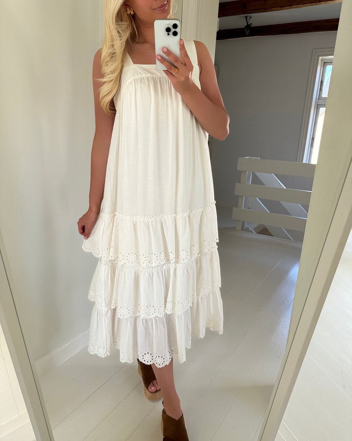 Vero Moda kjole peach sl 7/8 cloud dancer