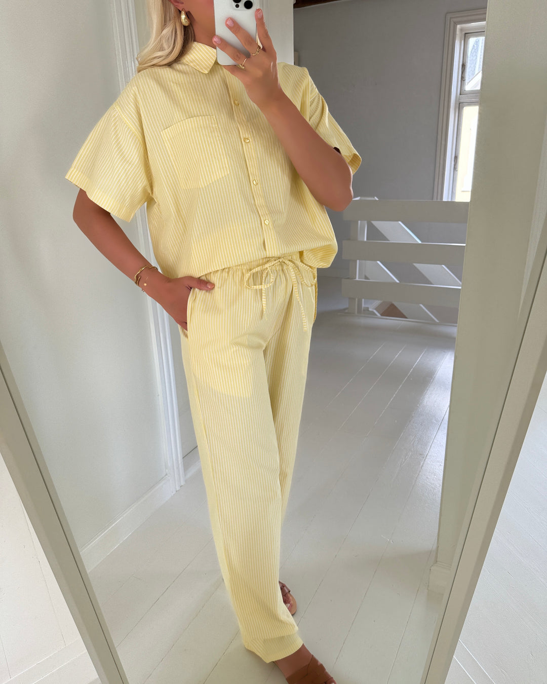 Pieces bukser femme hw straight wvn d2d pale banana/cloud dancer