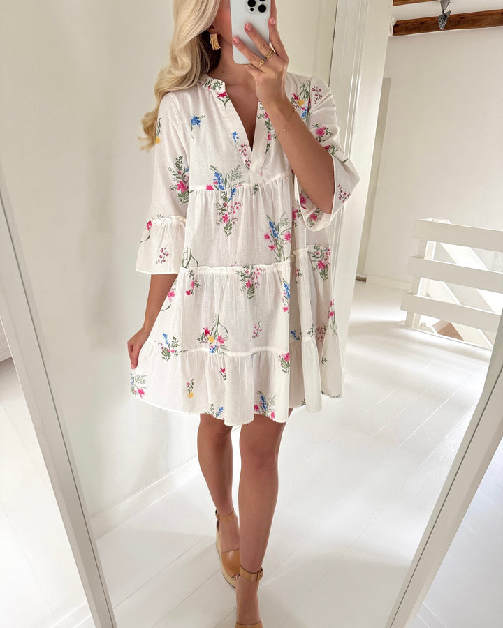 Vero Moda kjole dicthe 3/4 snow white/wendy