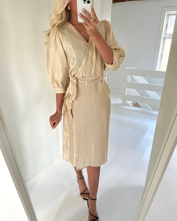 Love&Divine kjole love913-11 gold