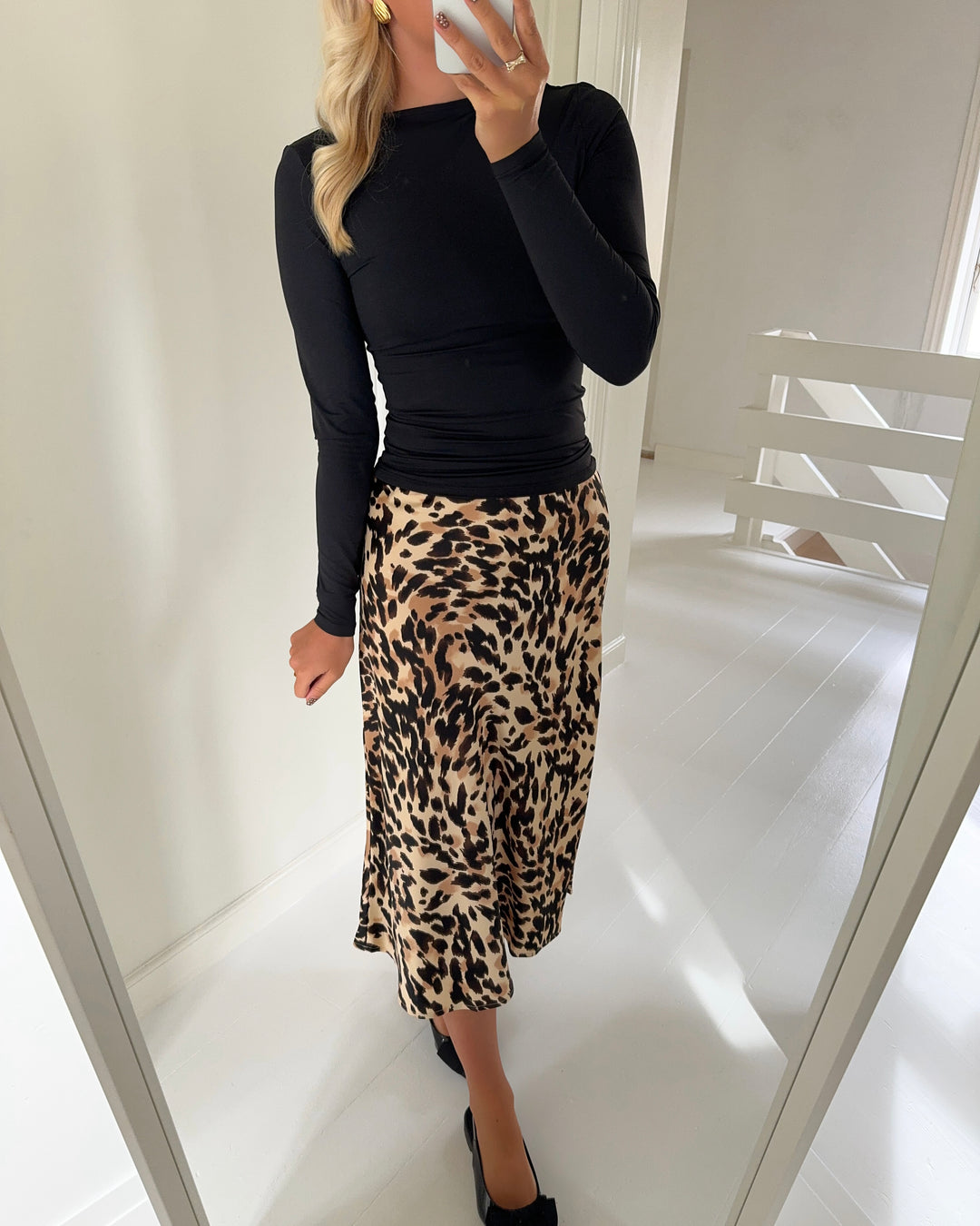 Y.A.S nederdel pella hw midi black/leo print