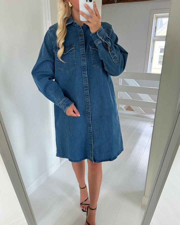 Sister's Point skjortekjole onea-a.dr mid blue wash