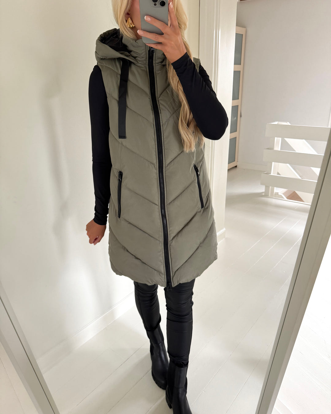 JDY vest skylar padded hood vetiver