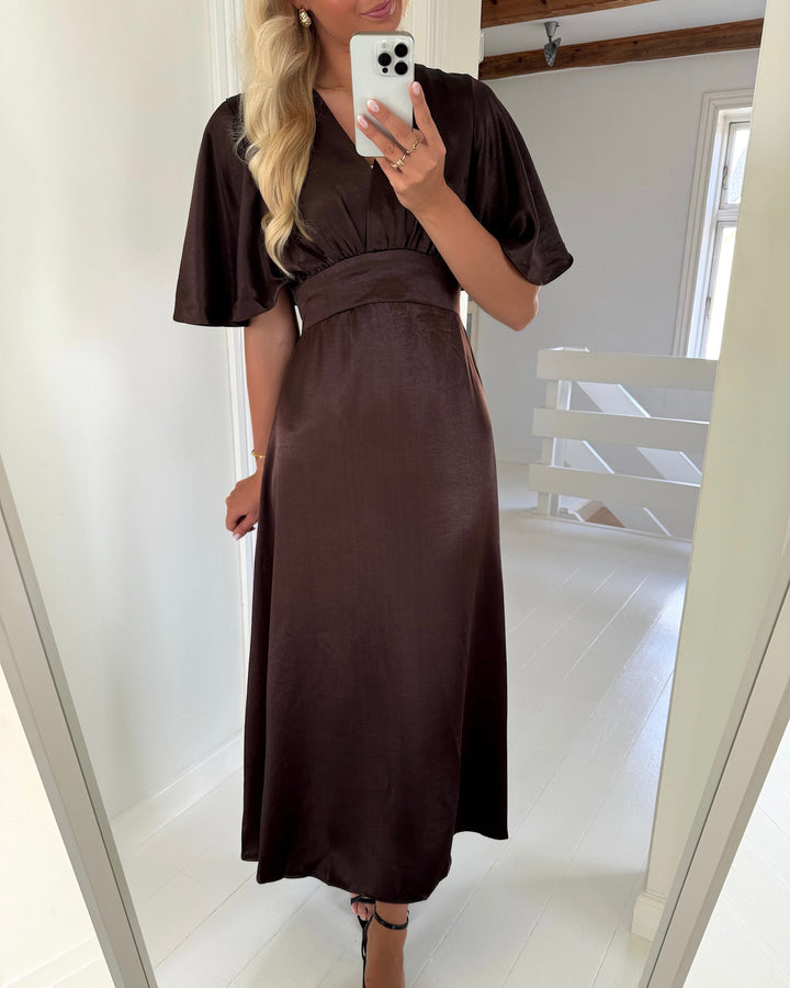Sister’s Point kjole gisela dr16 brown - FORUDBESTILLING LEV. UGE 31