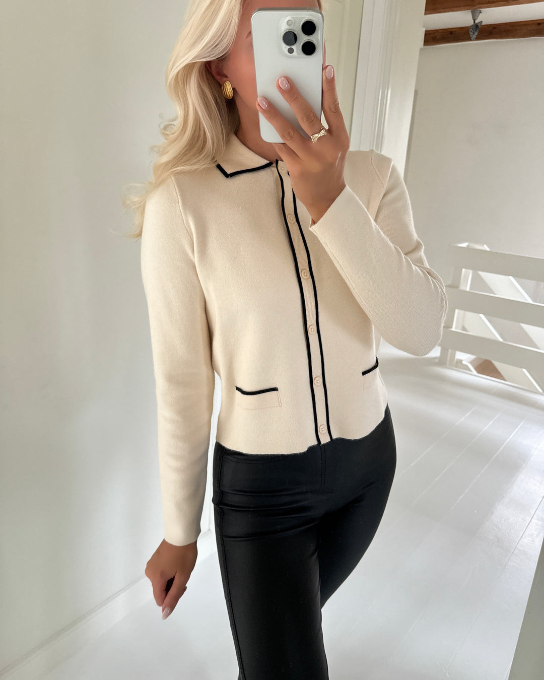 Vero Moda cardigan gold ls poloneck double contrast birch w. black