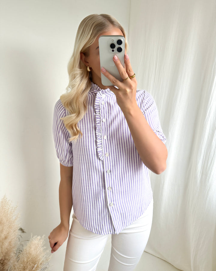 Sister's Point skjorte cora-ss1 cream/lilac - FORUDBESTILLING LEV. UGE 6