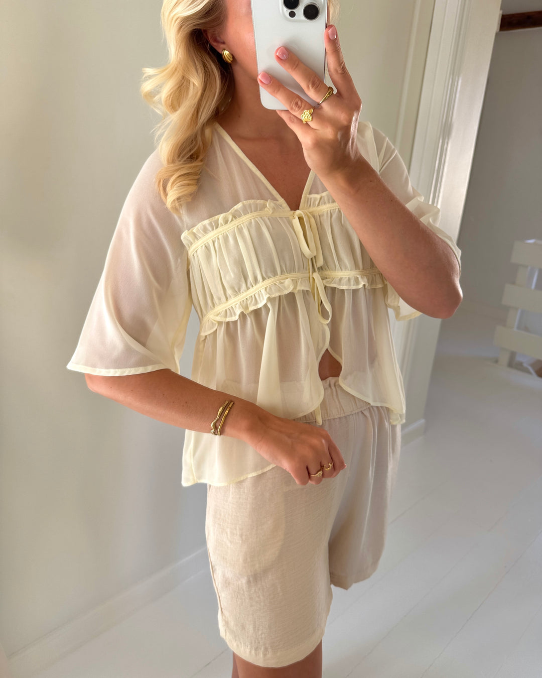 A-View top eloise pale yellow