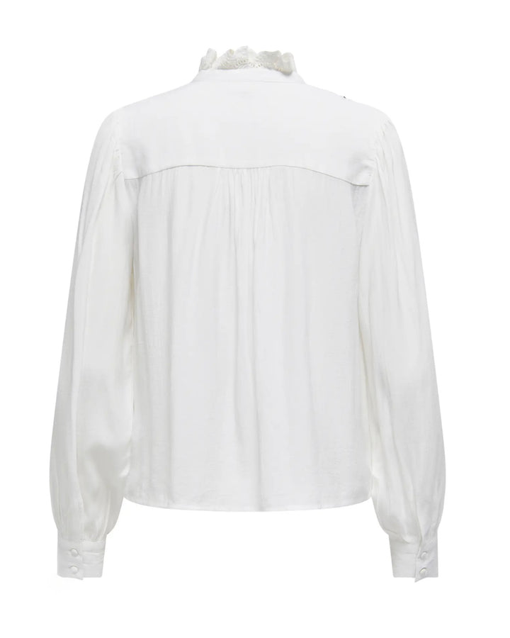 JDY skjorte amy ls frill cloud dancer