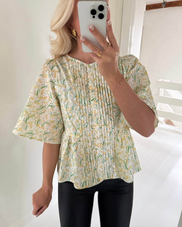 Love&Divine bluse love1372 yellow flower
