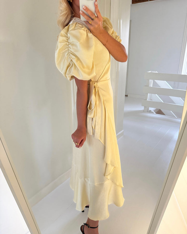 A-View kjole sinda pale yellow