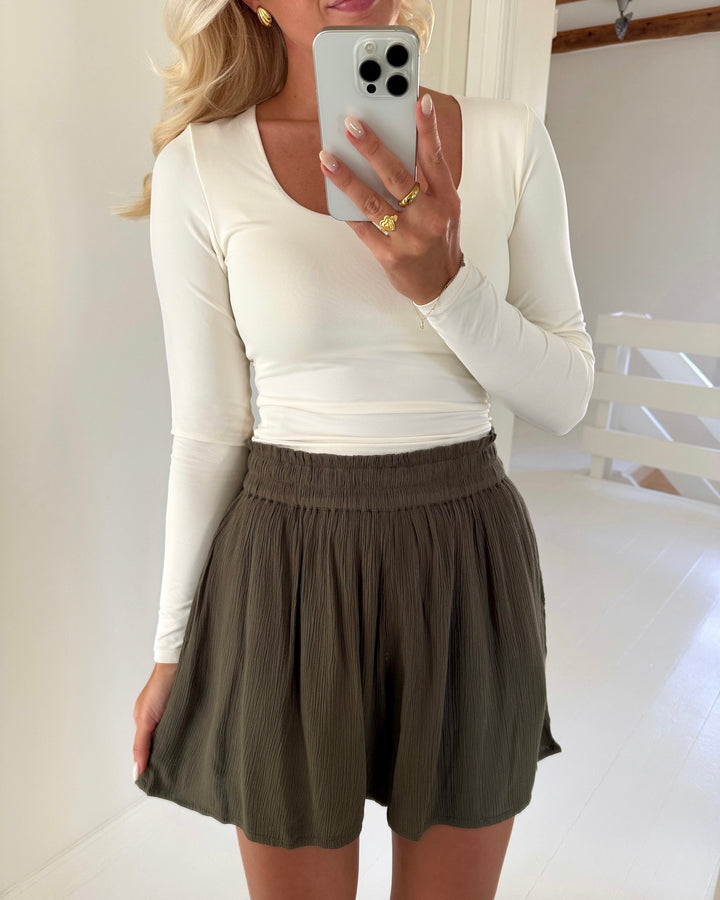 Sister's Point shorts imsa-sho khaki