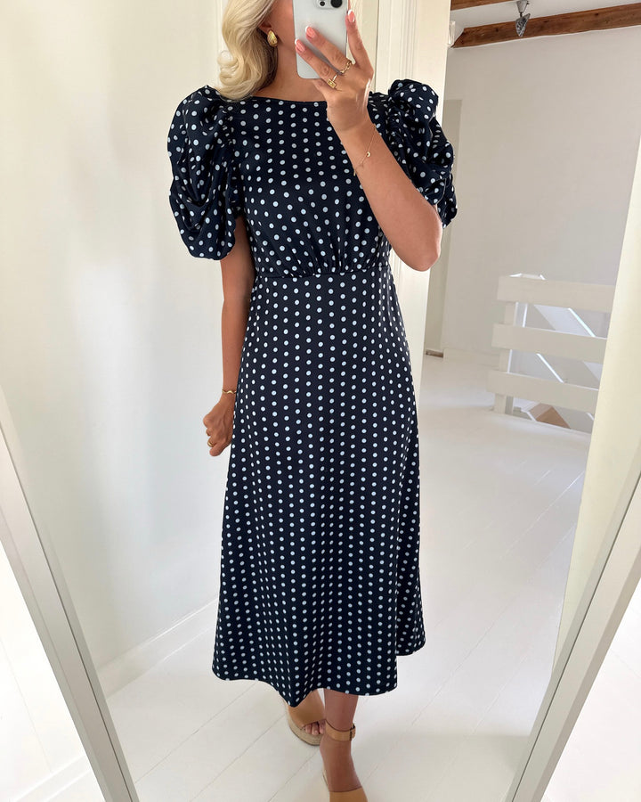 Y.A.S kjole pella 2/4 long navy blazer powder blue dots - FORUDBESTILLING LEV. UGE 18