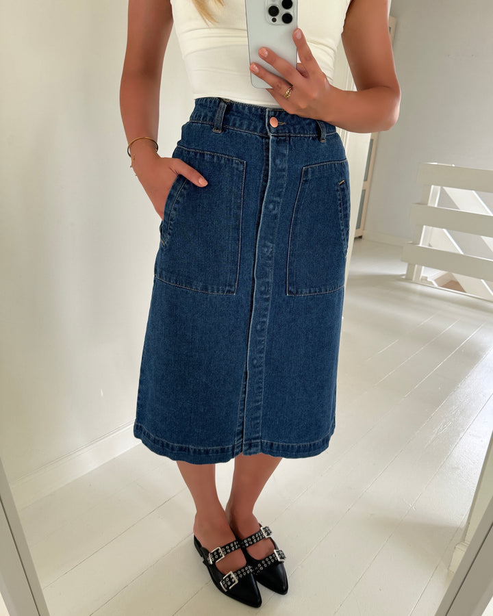 JDY nederdel olivia hw db dnm dark blue denim - FORUDBESTILLING LEV. UGE 27/28