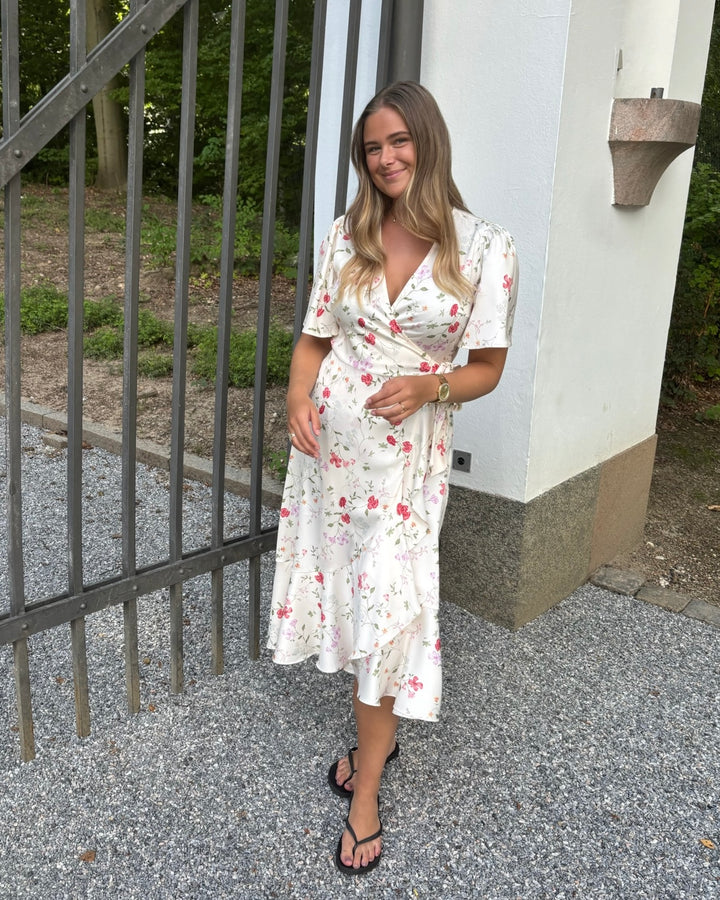 Y.A.S kjole thea 2/4 midi wrap pristine botalia