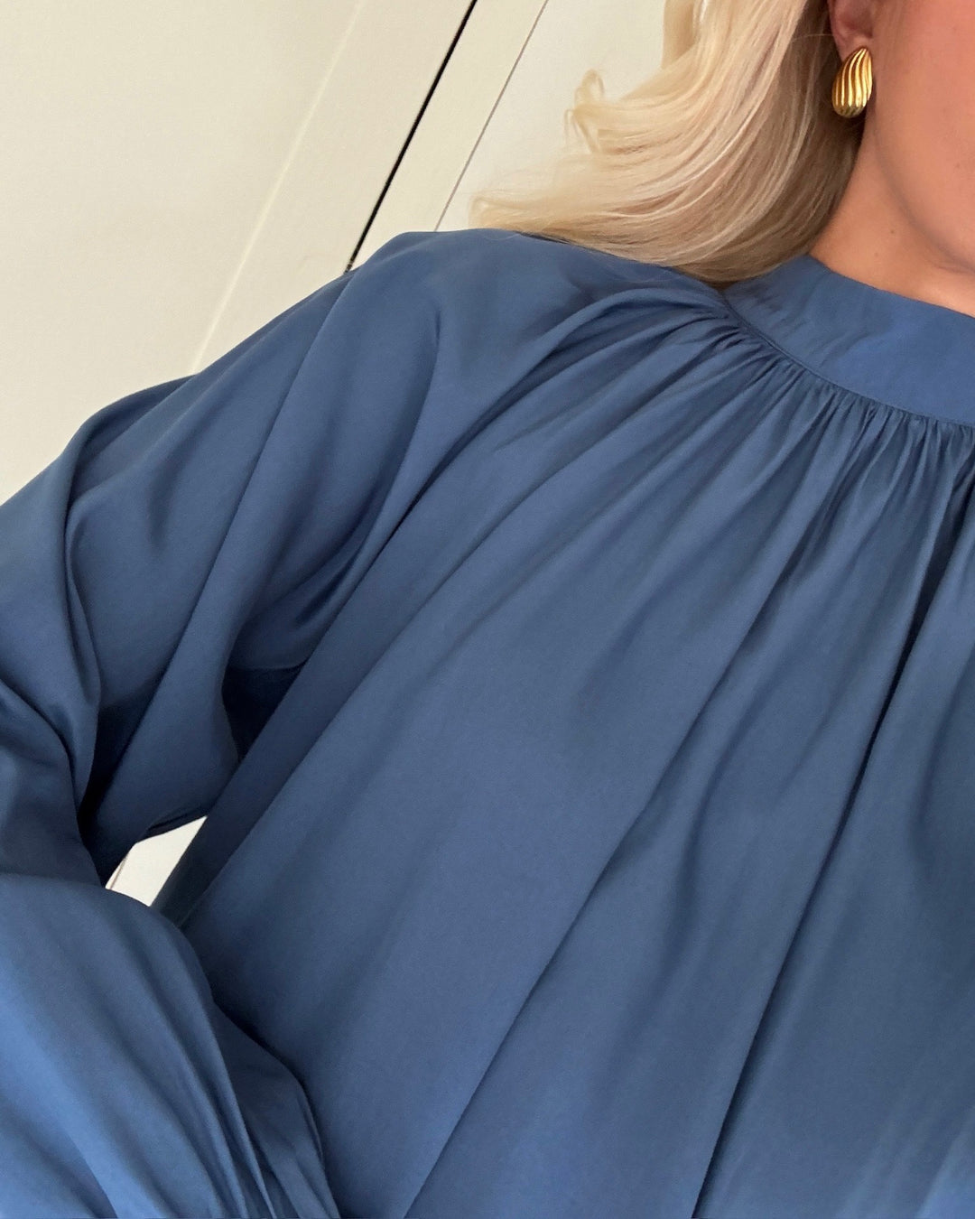 Love&Divine bluse love 1201 mid blue - FORUDBESTILLING LEV. UGE 48