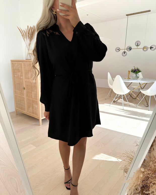 Lion l/s lace short dress black