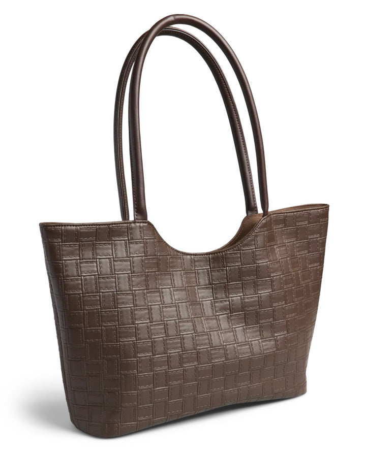 Pieces taske millei shoulder hot fudge
