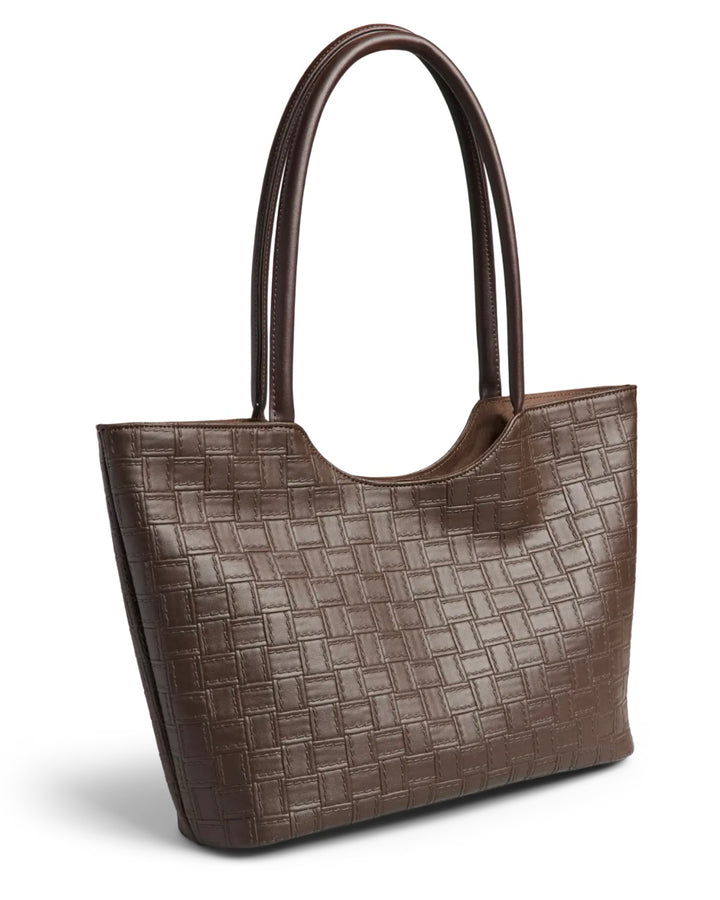 Pieces taske millei shoulder hot fudge