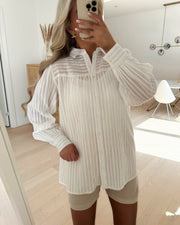 Ilia shirt white