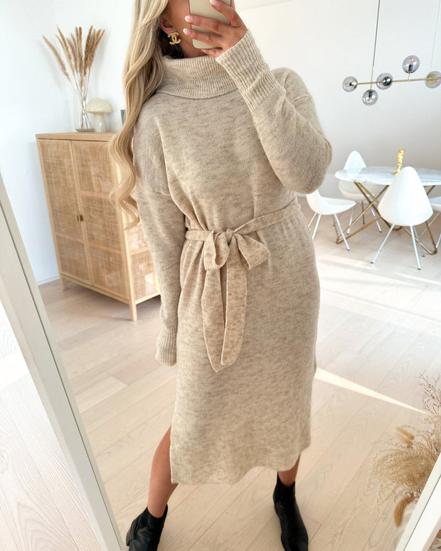 Lui turtleneck dress light sand mel