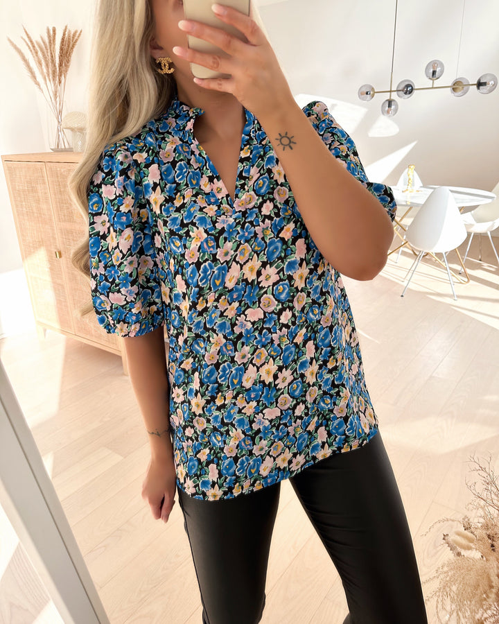 Sister’s Point top vidas flower blue/rose