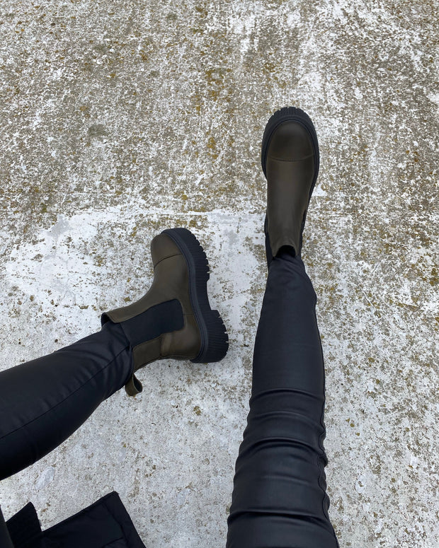 Resolute warm boots khaki vintage