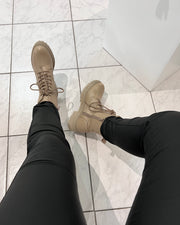 Vista lace boots beige