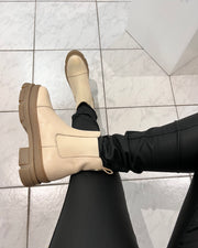 You and me low boots beige