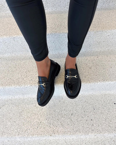 Embrace quilted loafers black