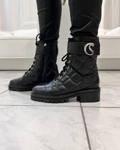 Fame boots black