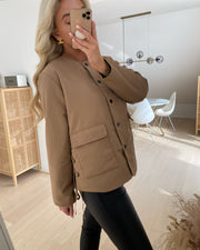Eia jacket sand