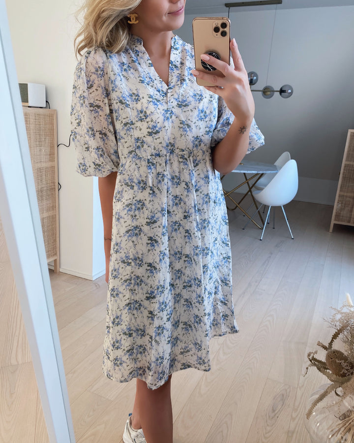 Love605 dress cream/flower