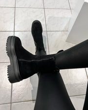 Calista boots black suede