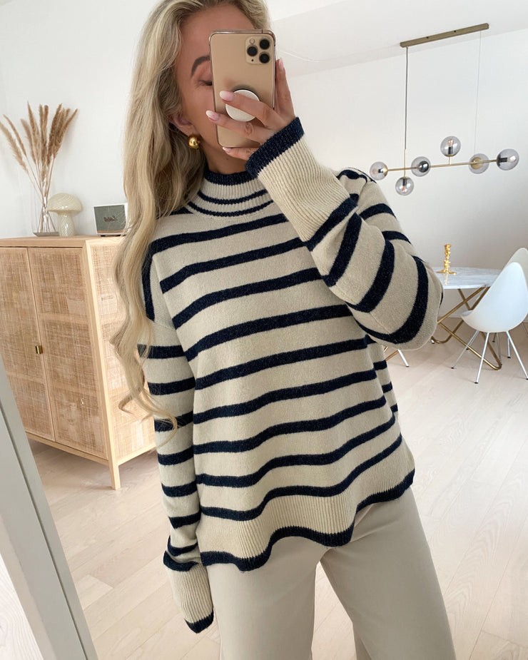 Nelly ls high neck pullover birch/navy