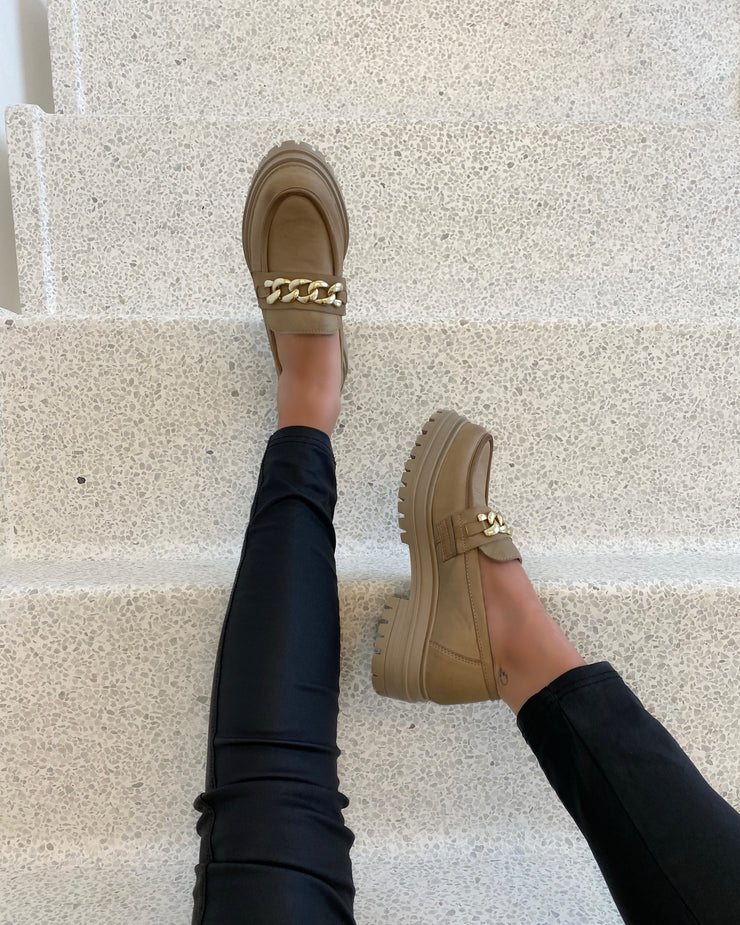loafers beige – Dressforsuccess